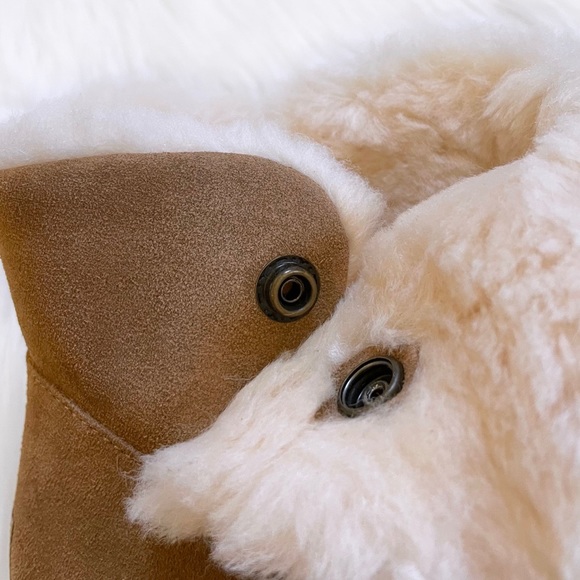 UGG Women’s Mini Bailey Snaps Chestnut Suede Boots - Picture 4 of 10